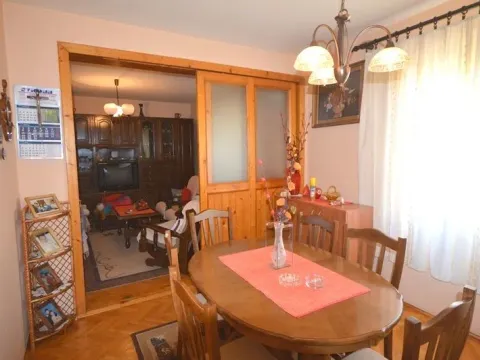 Prodaja, kuća, 210m², Tivat, Crna Gora - image 4