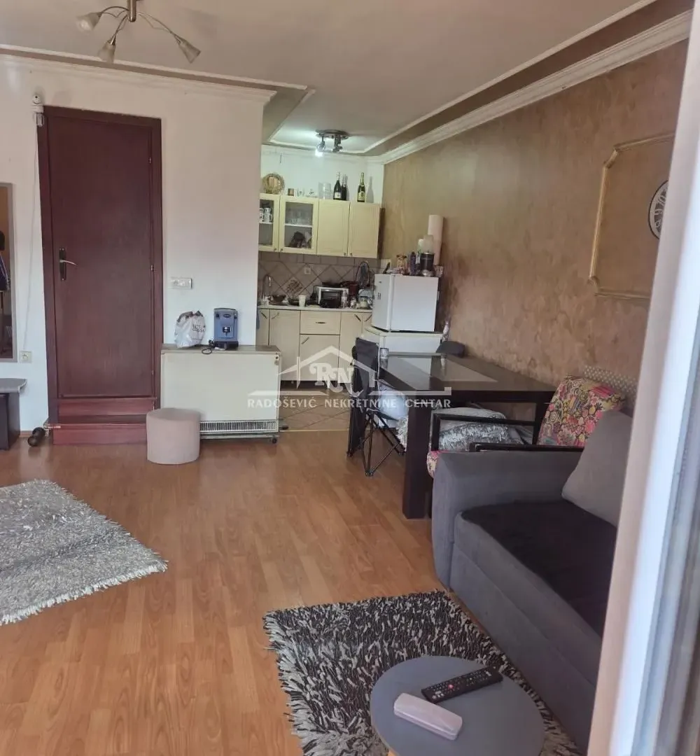 Prodaja, jednosoban stan, 98m², Trošarina, Voždovac Sve Podlokacije