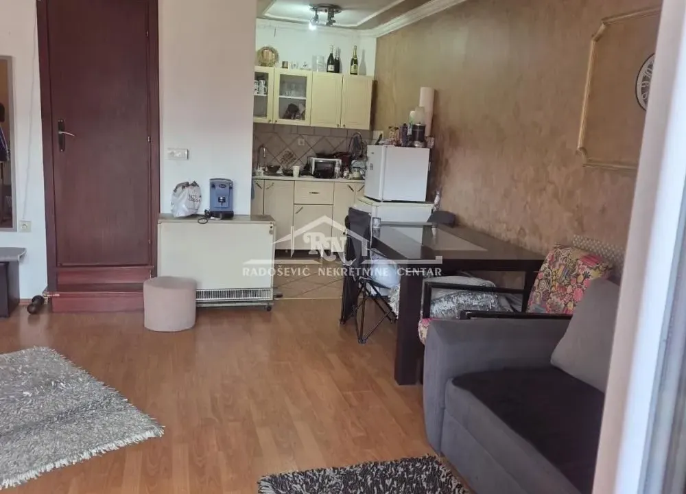 Prodaja, jednosoban stan, 98m², Trošarina, Voždovac Sve Podlokacije