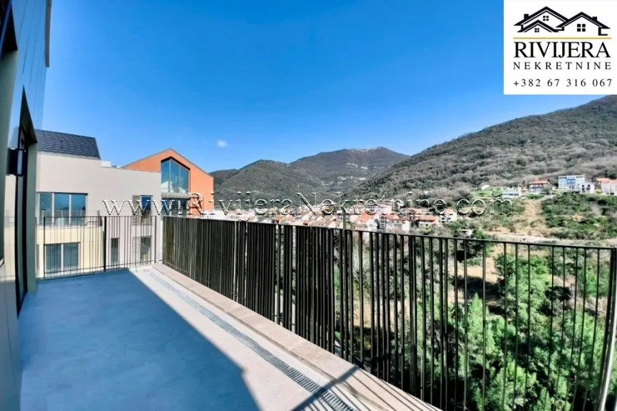 Prodaja, dvosoban stan, 102m², Tivat, Crna Gora