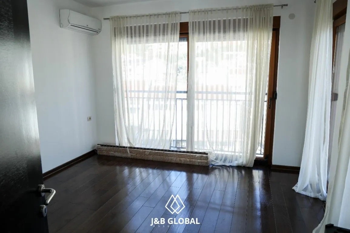Sale, three bedroom apartment, 152m², Petrovac, Budva