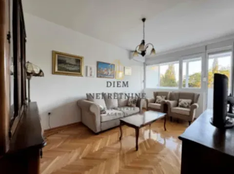 Izdavanje, dvosoban stan, 65m², Podgorica, Crna Gora