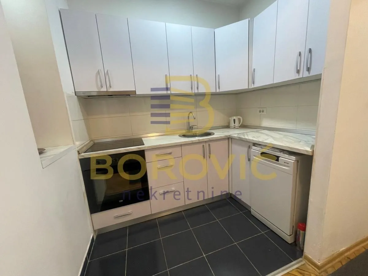 Rent, four bedroom apartment, 85m², Slavujev Venac, Zvezdara Sve Podlokacije