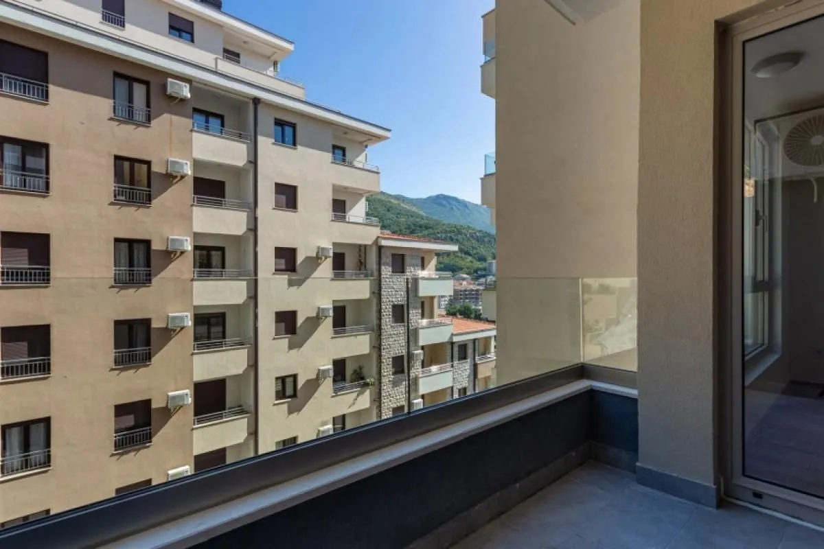 Sale, one bedroom apartment, 43m², Bečići, Budva