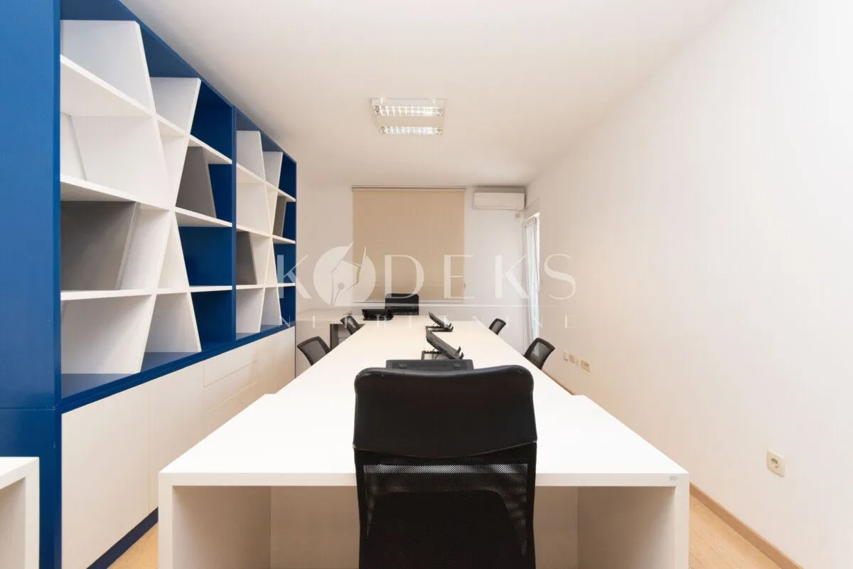 Rent, office space, 71m², City Kvart, Podgorica