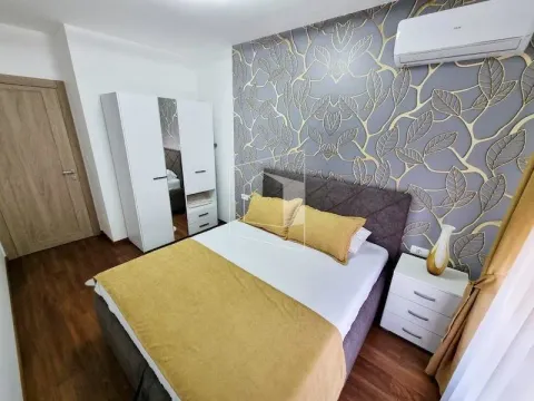 Izdavanje, dvosoban stan, 69m², Master Kvart, Podgorica - image 11