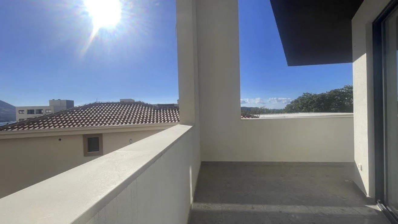 Sale, one bedroom apartment, 67m², Kamenovo, Budva