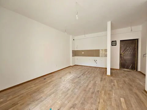 Sale, one bedroom apartment, 43m², Bečići, Budva - image 8