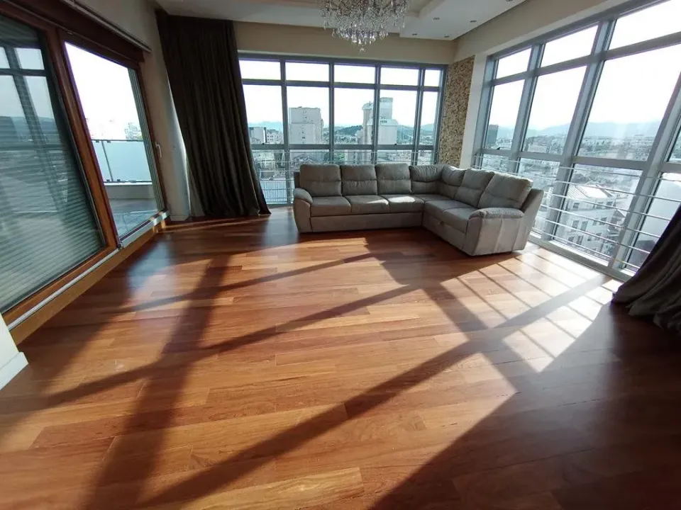 Sale, three bedroom apartment, 270m², Centar, Podgorica