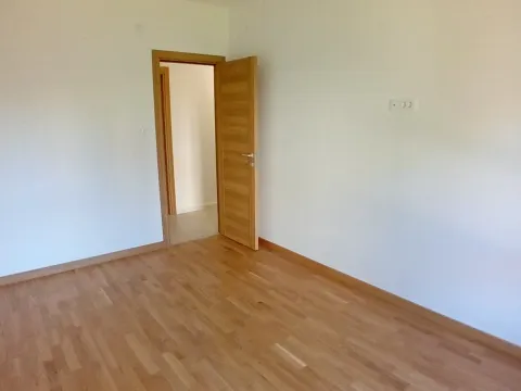 Prodaja, dvosoban stan, 65m², Tološi, Podgorica - image 11