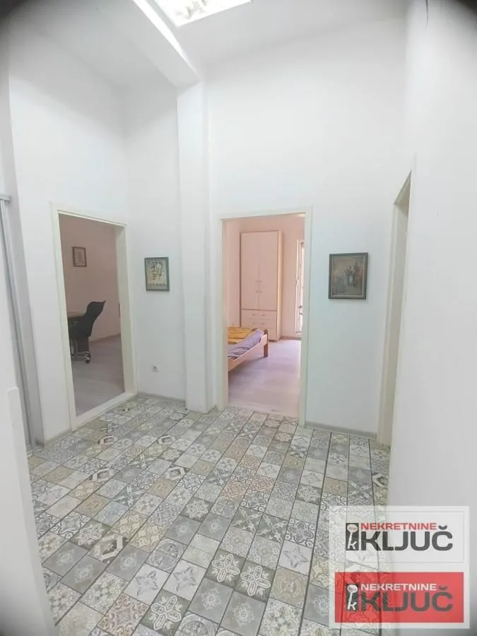 Prodaja, dvosoban stan, 54m², Grbavica, Novi Sad Sve Podlokacije