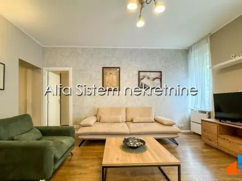 Rent, two bedroom apartment, 68m², Kalenić Pijaca, Vračar Sve Podlokacije - image 1