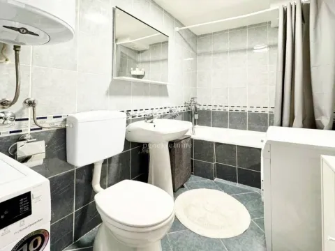 Rent, one bedroom apartment, 47m², Vezirov Most, Podgorica - image 7