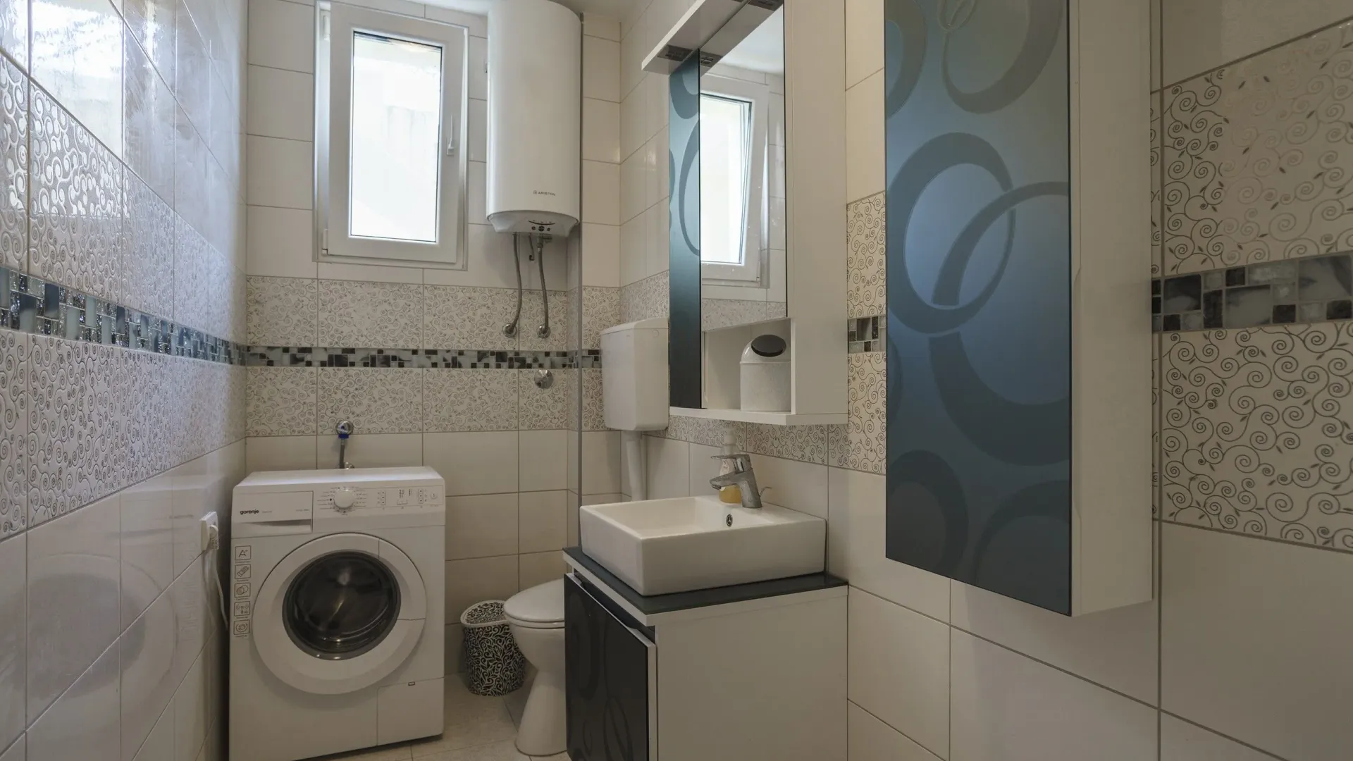 Sale, house, 358m², Kostanjica, Kotor