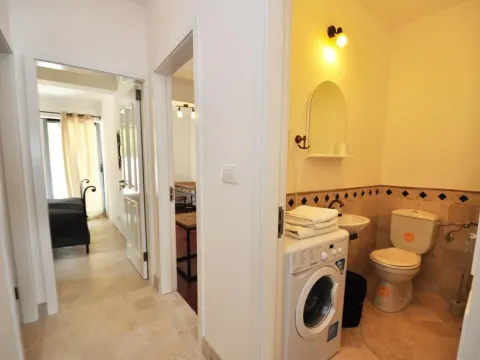 Prodaja, dvosoban stan, 92m², Risan, Kotor - image 12