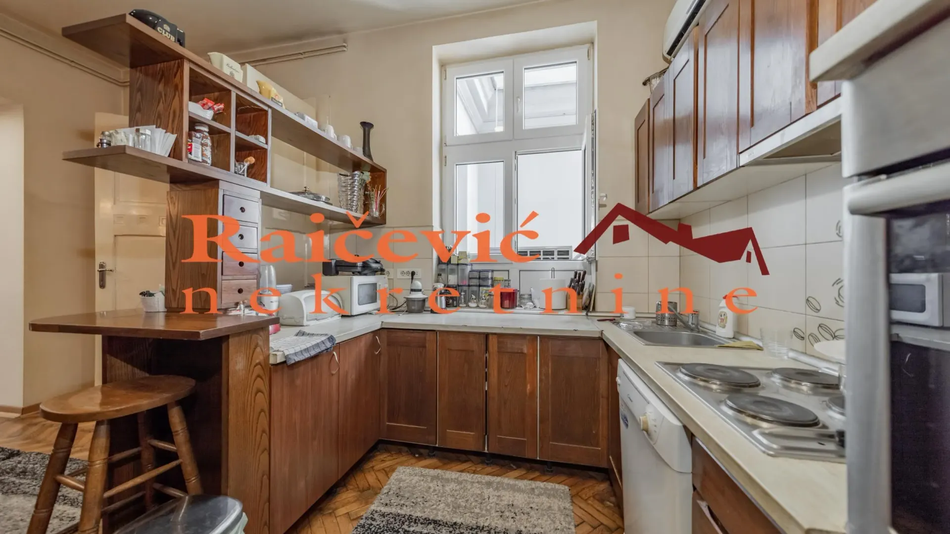 Prodaja, trosoban stan, 86m², Cvetni Trg, Vračar Sve Podlokacije