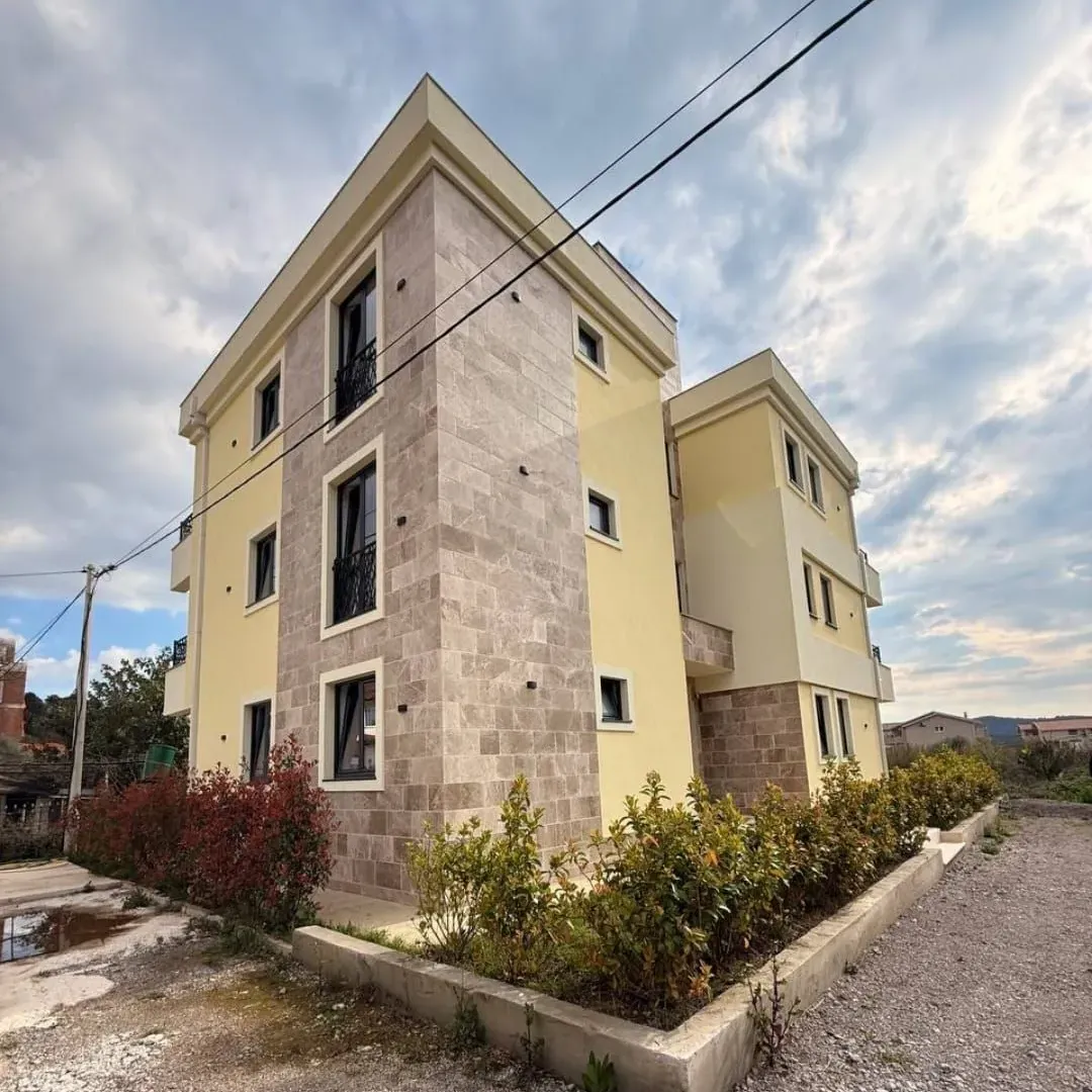 Prodaja, jednosoban stan, 49m², Tivat, Crna Gora