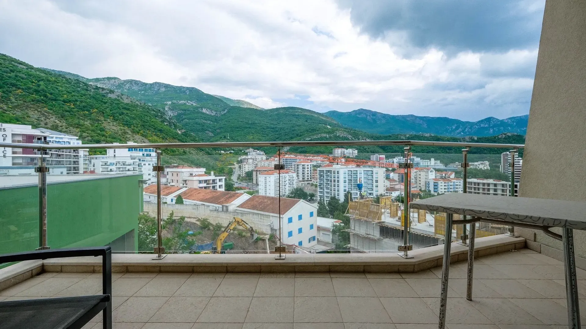 Prodaja, dvosoban stan, 87m², Bečići, Budva