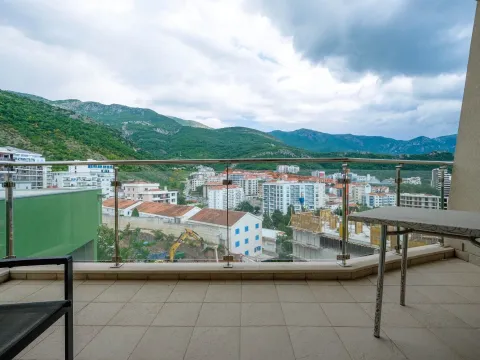 Sale, two bedroom apartment, 87m², Bečići, Budva - image 3