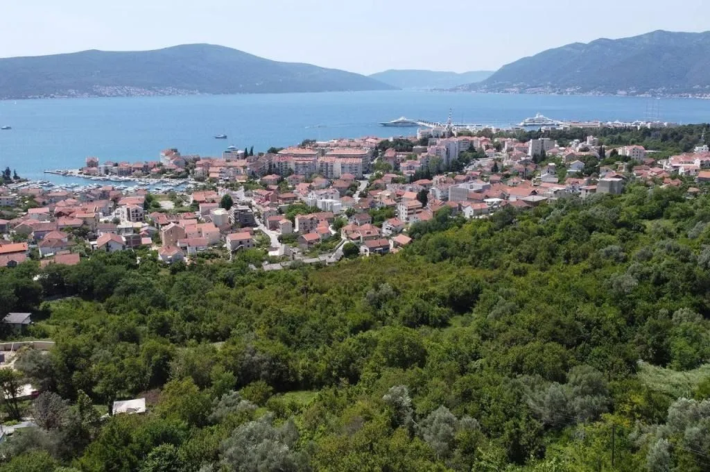 Prodaja, plac, 1430m², Tivat, Crna Gora