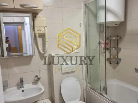 Izdavanje, dvosoban stan, 68m², City Kvart, Podgorica - image 10