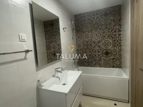 Izdavanje, dvosoban stan, 69m², City Kvart, Podgorica - image 9