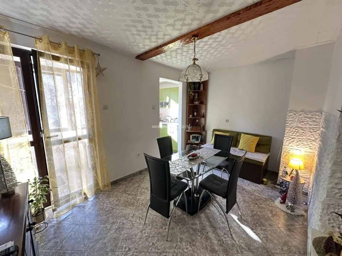 Prodaja, jednosoban stan, 46m², Škaljari, Kotor
