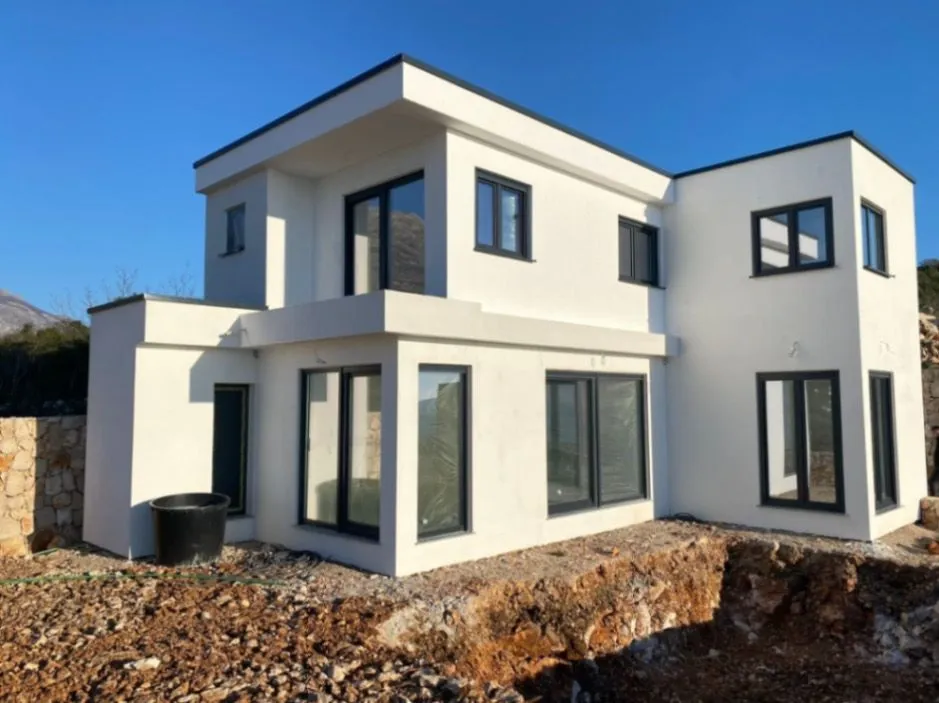 Prodaja,  kuća, 200m2, Dobre Vode, Bar