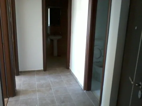 Izdavanje, dvosoban stan, 63m², Stari Aerodrom, Podgorica - image 7