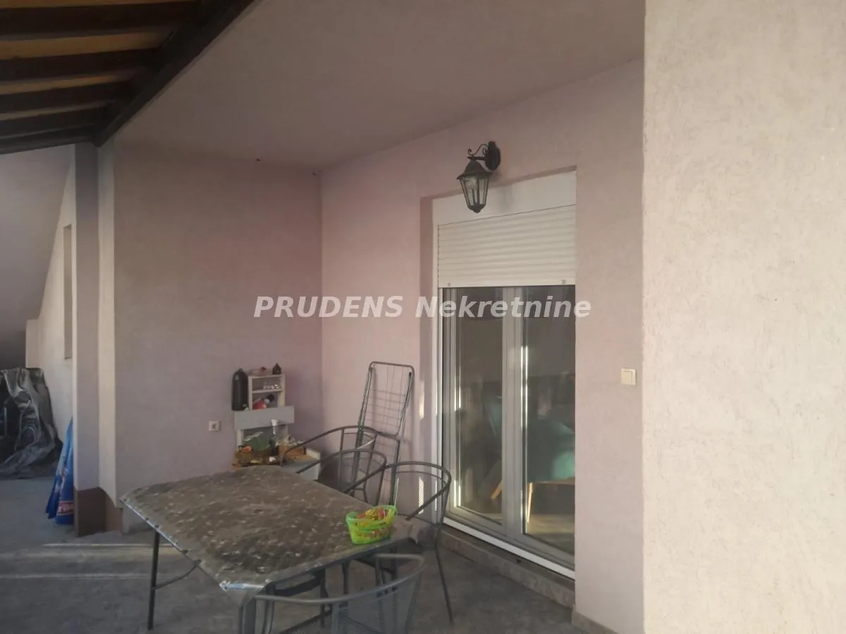Sale, house, 243m², Surčin, Beograd