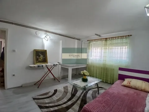 Prodaja, kuća, 226m², Tavrića obori, Jagodina - image 9
