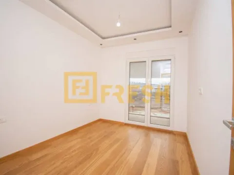 Izdavanje, jednosoban stan, 48m², City Kvart, Podgorica - image 9