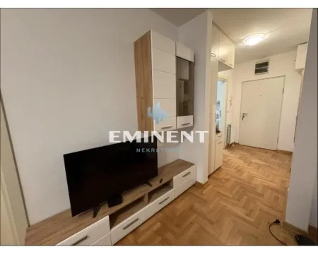 Rent, two bedroom apartment, 42m², Novi Beograd Blok 72, Novi Beograd Sve Podlokacije - image 3