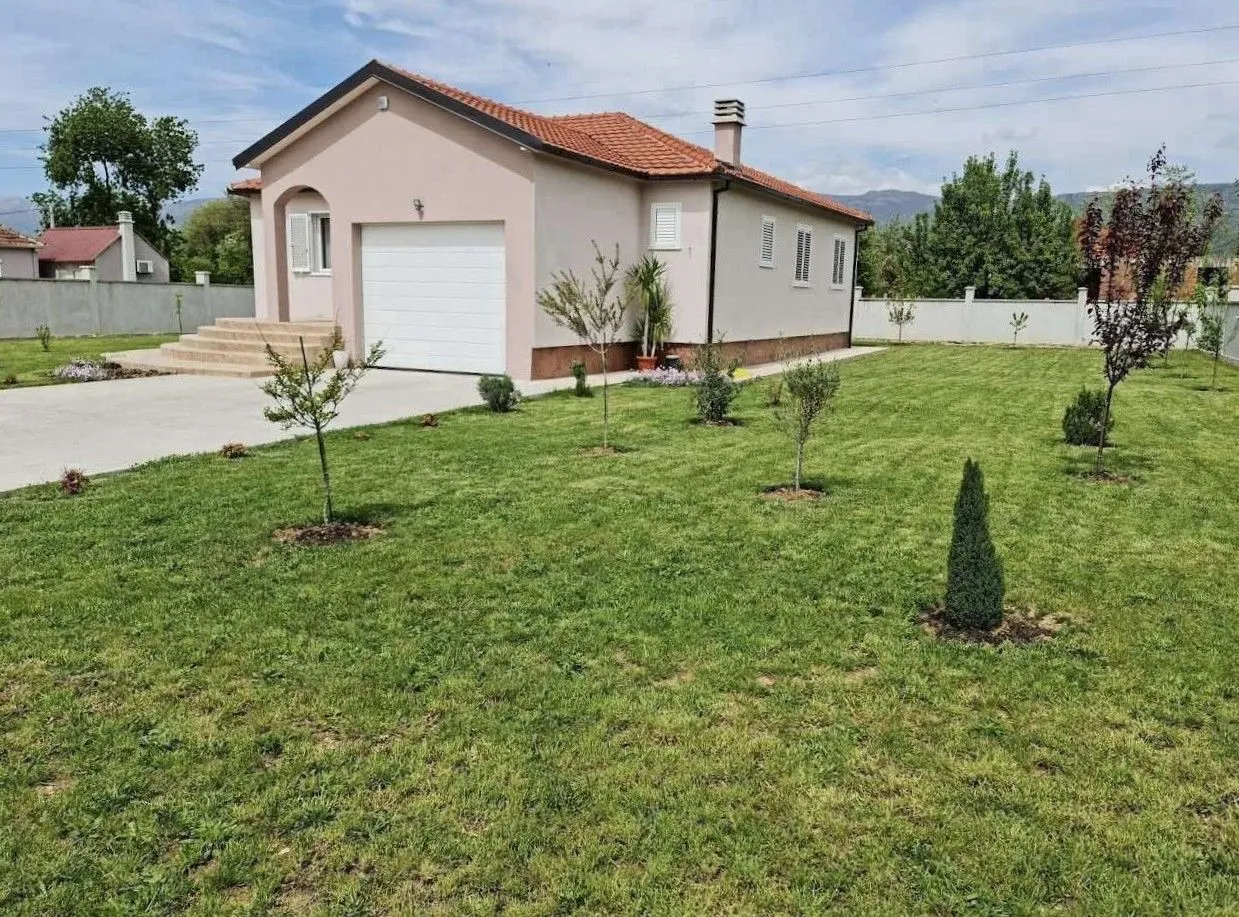 Rent, house, 150m², Spuž, Danilovgrad