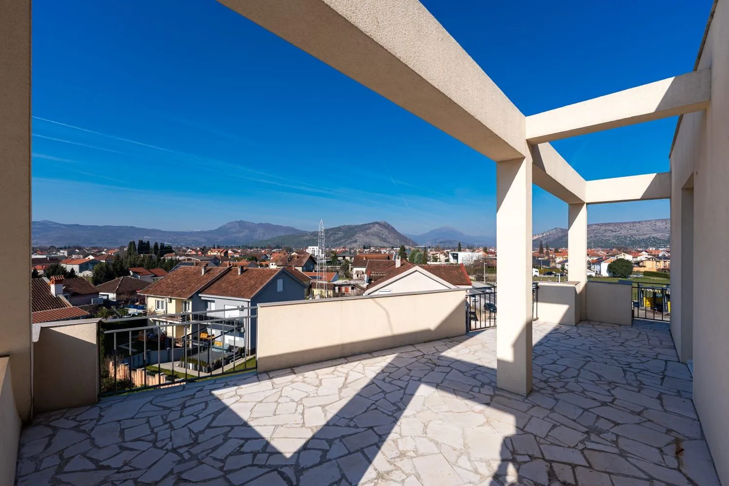 Rent, office space, 600m², Gornja Gorica, Podgorica