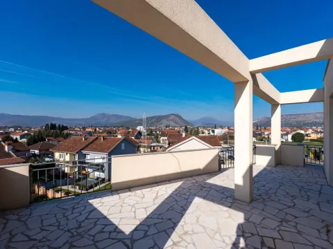 Rent, office space, 600m², Gornja Gorica, Podgorica - image 13