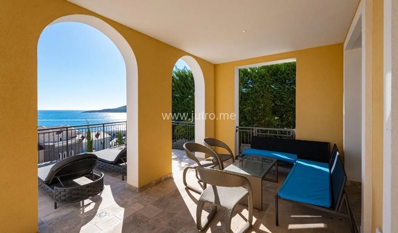 Prodaja, trosoban stan, 190m², Luštica Bay, Tivat