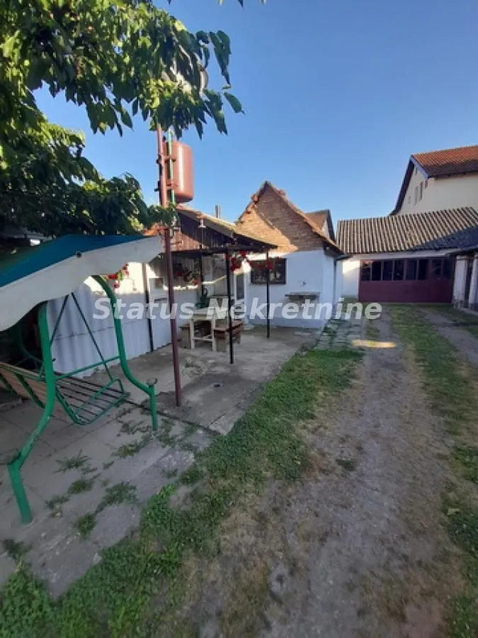Prodaja, kuća, 136m², Futog, Novi Sad Sve Podlokacije