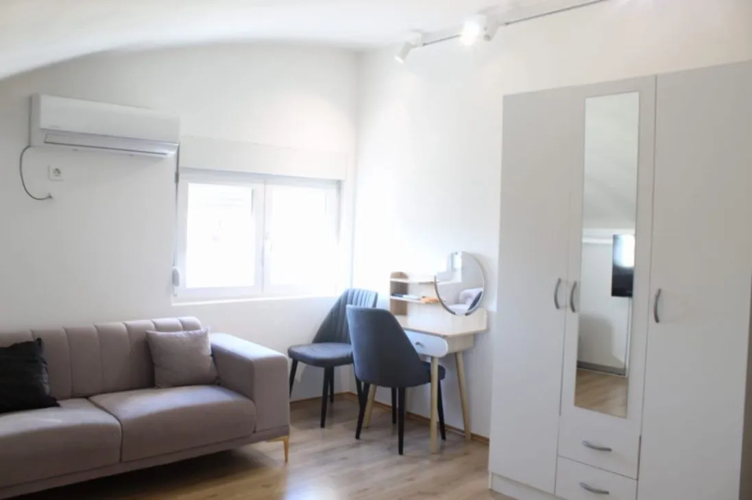 Izdavanje, trosoban stan, 100m², Zabjelo, Podgorica