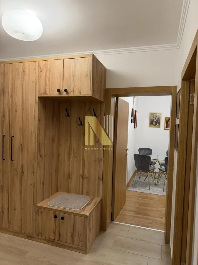Izdavanje, dvosoban stan, 57m², Banatić, Novi Sad Sve Podlokacije