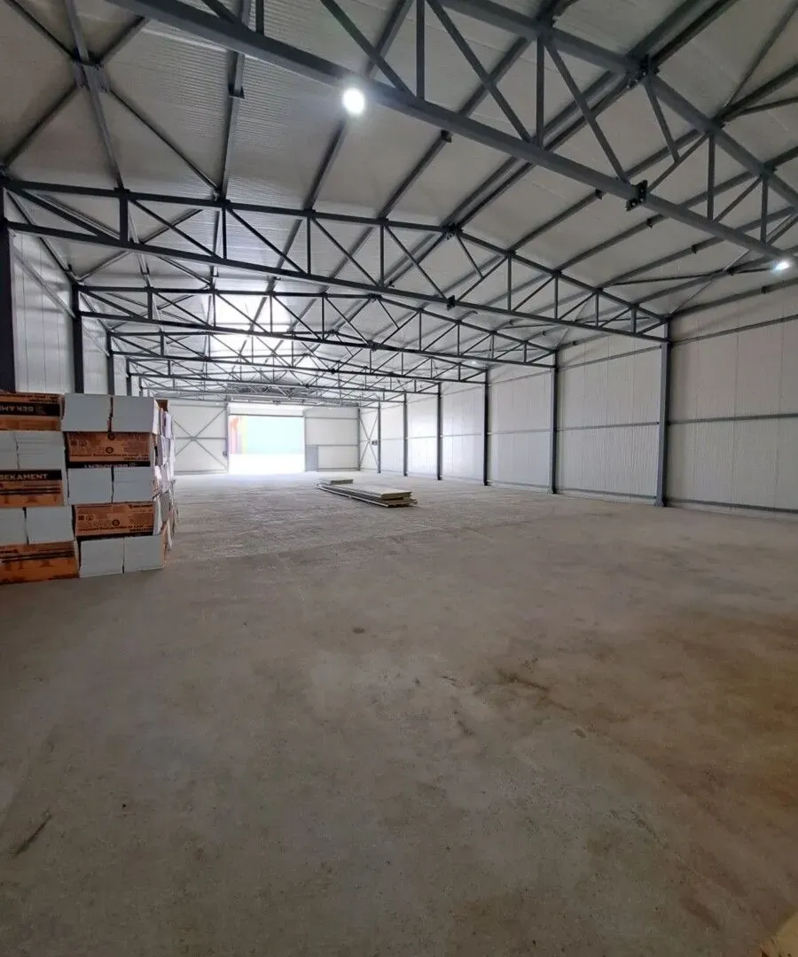 Rent, office space, 584m², Tuzi, Podgorica