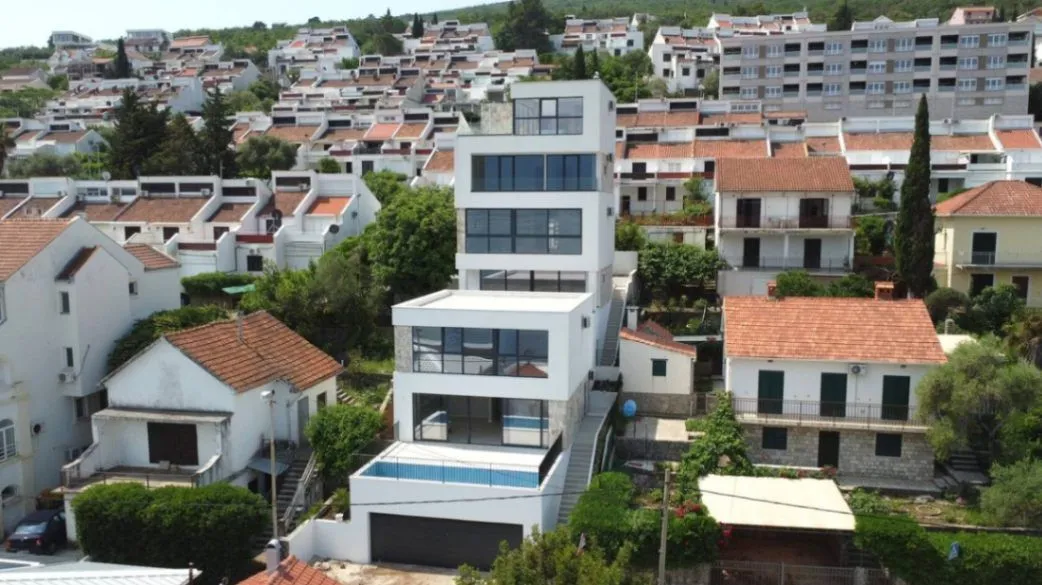 Prodaja, kuća, 200m², Krašići, Tivat