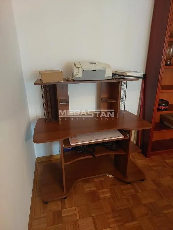 Izdavanje, dvosoban stan, 71m², Novi Beograd Blok 61, Novi Beograd Sve Podlokacije