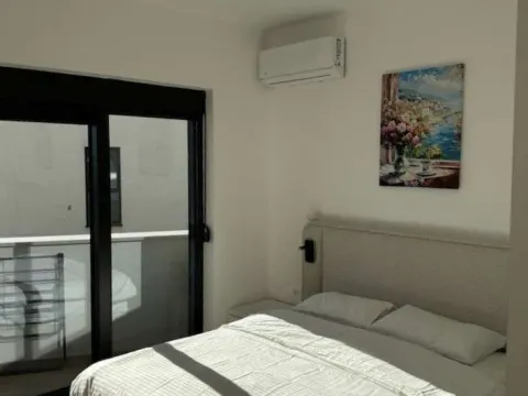 Izdavanje, stan, 40m², Bečići, Budva - image 7