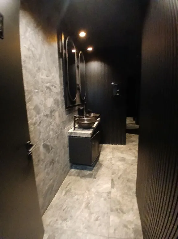 Rent, office space, 734m², Južni Bulevar, Vračar Sve Podlokacije