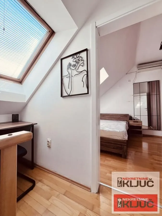 Prodaja, dvosoban stan, 42m², Centar, Novi Sad