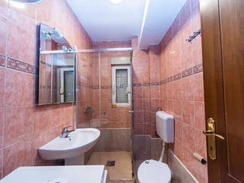 Izdavanje, jednosoban stan, 45m², Stara Varoš, Podgorica - image 6