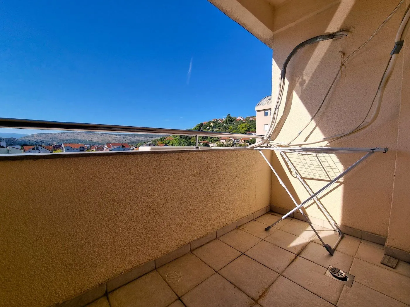 Izdavanje, stan, 90m², Preko Morače, Podgorica