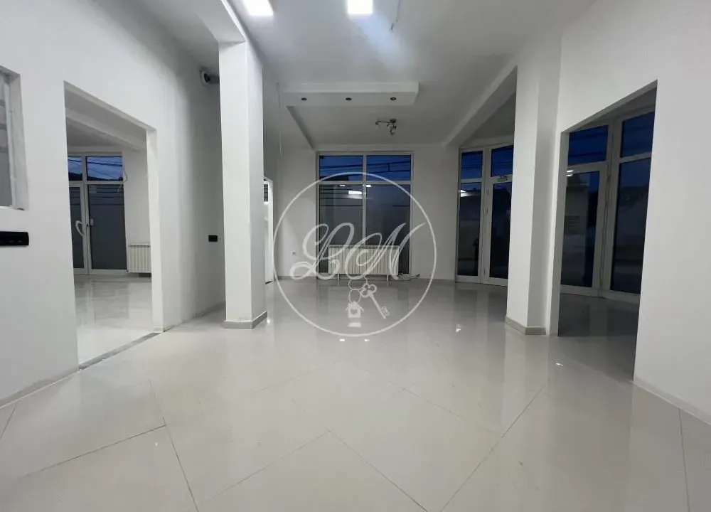 Rent, office space, 105m², Altina, Beograd