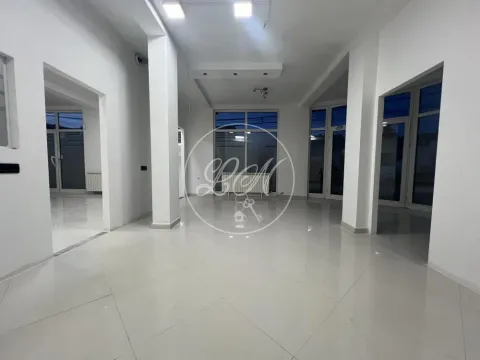 Rent, office space, 105m², Altina, Beograd